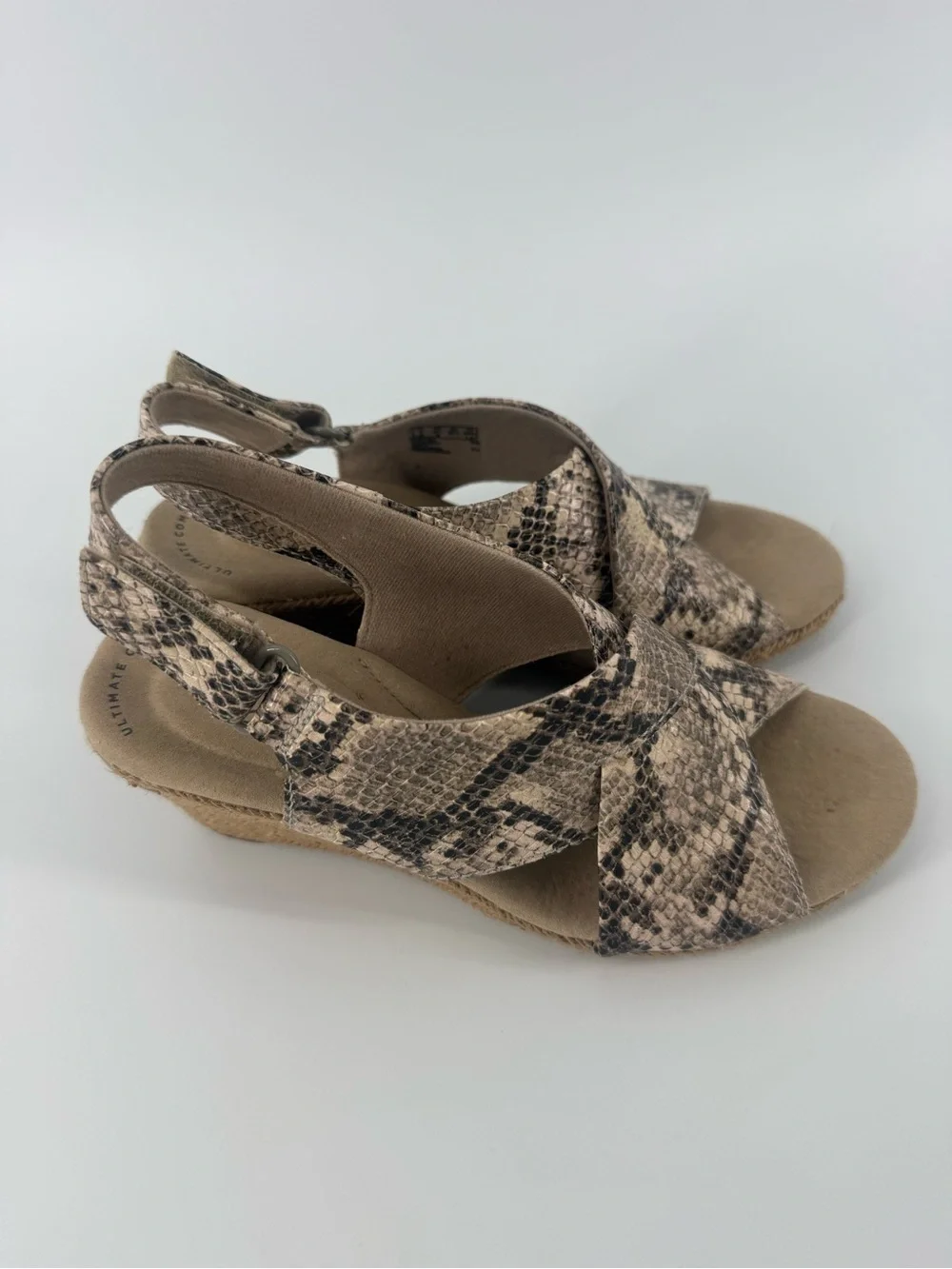 Clarks Lafley Alaine Snake Print Wedge Sandals Shoes Size 5.5 M 5 1/2 EUC Taupe